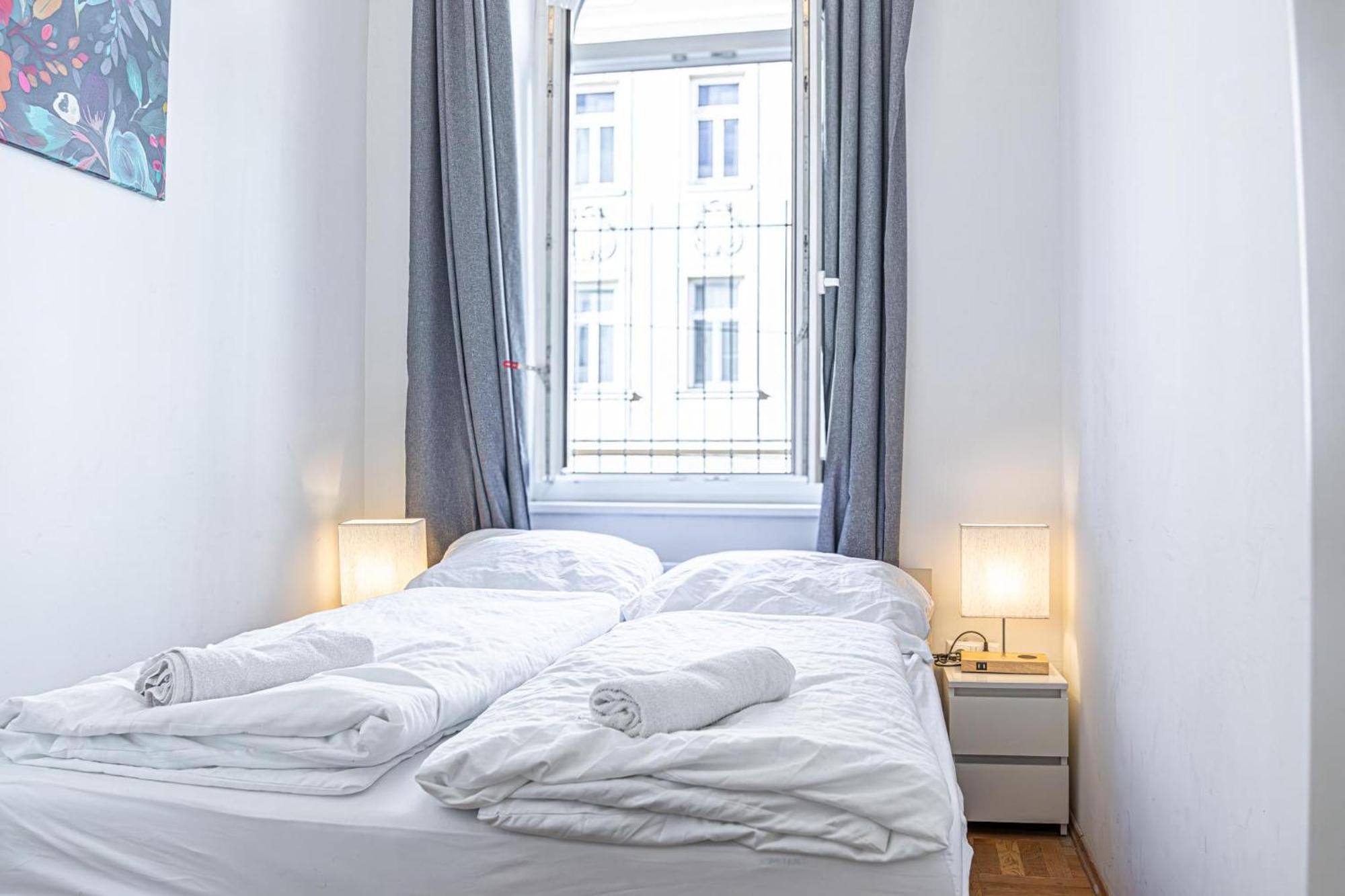 Cozy 3br For Up To 8p, 5min To Kongresspark Apartment Wien